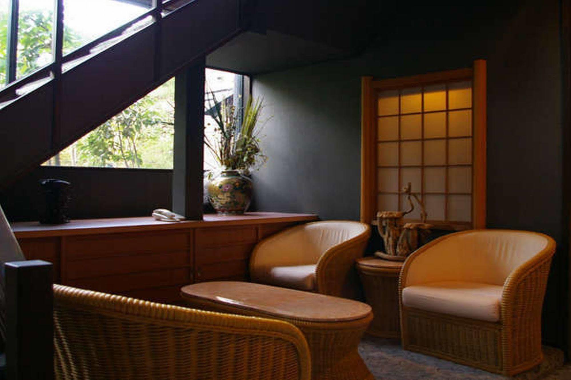 Yuraku Hotel Awara Exterior foto
